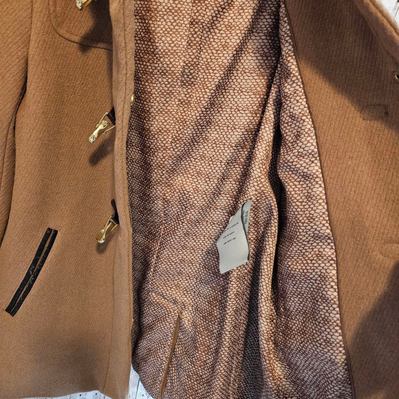 SOLD ‼️‼️‼️‼️ Cole Haan Coat, Size 6, Camel - Picture 13 of 14